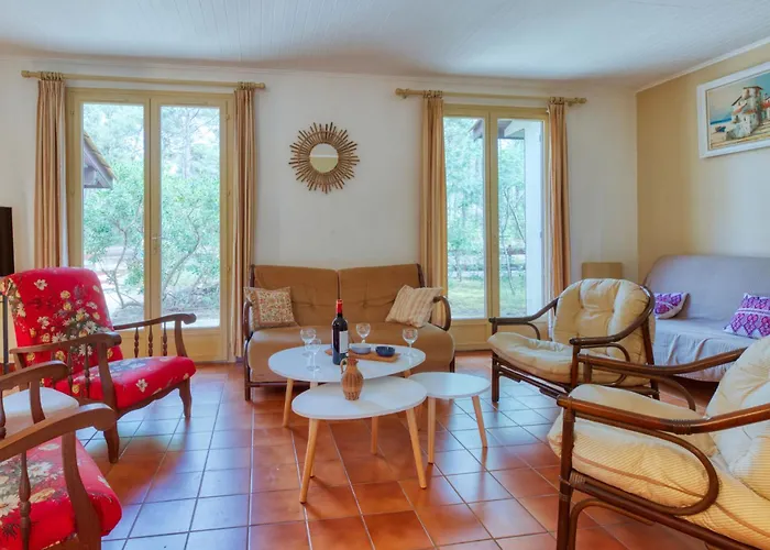 Сasa de vacaciones Les Sylvaines By Interhome Carcans